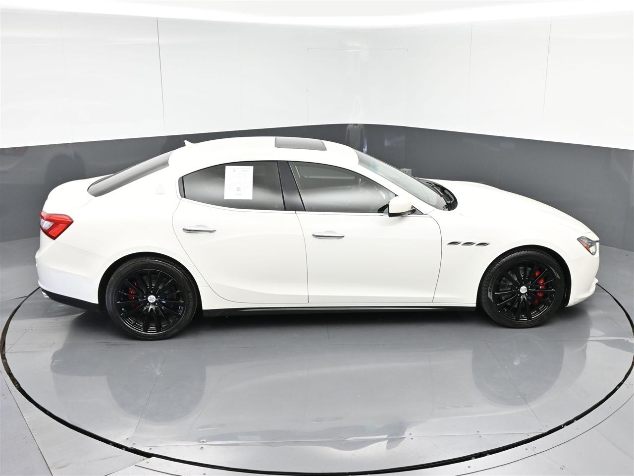 Maserati Ghibli Base 2015