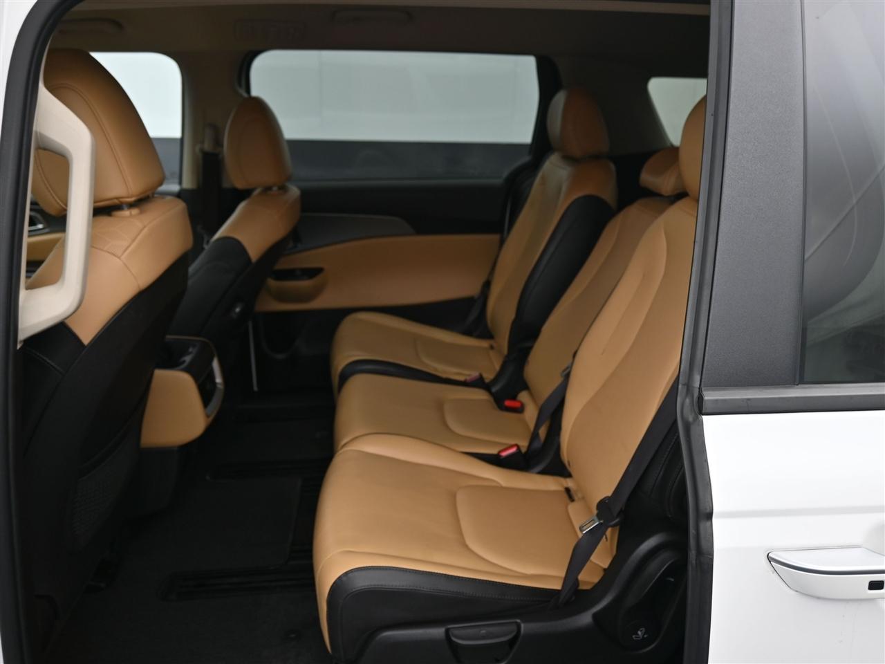 Kia Carnival LX Seat Package 2022