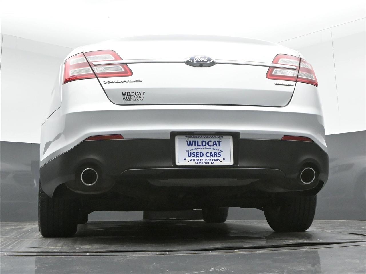 Ford Taurus SE FWD 2019