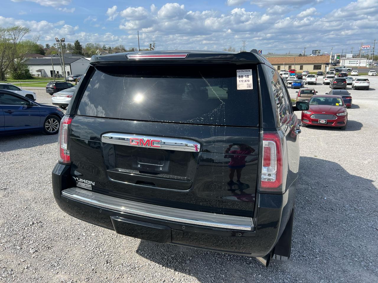 GMC Yukon Denali 4WD 2017