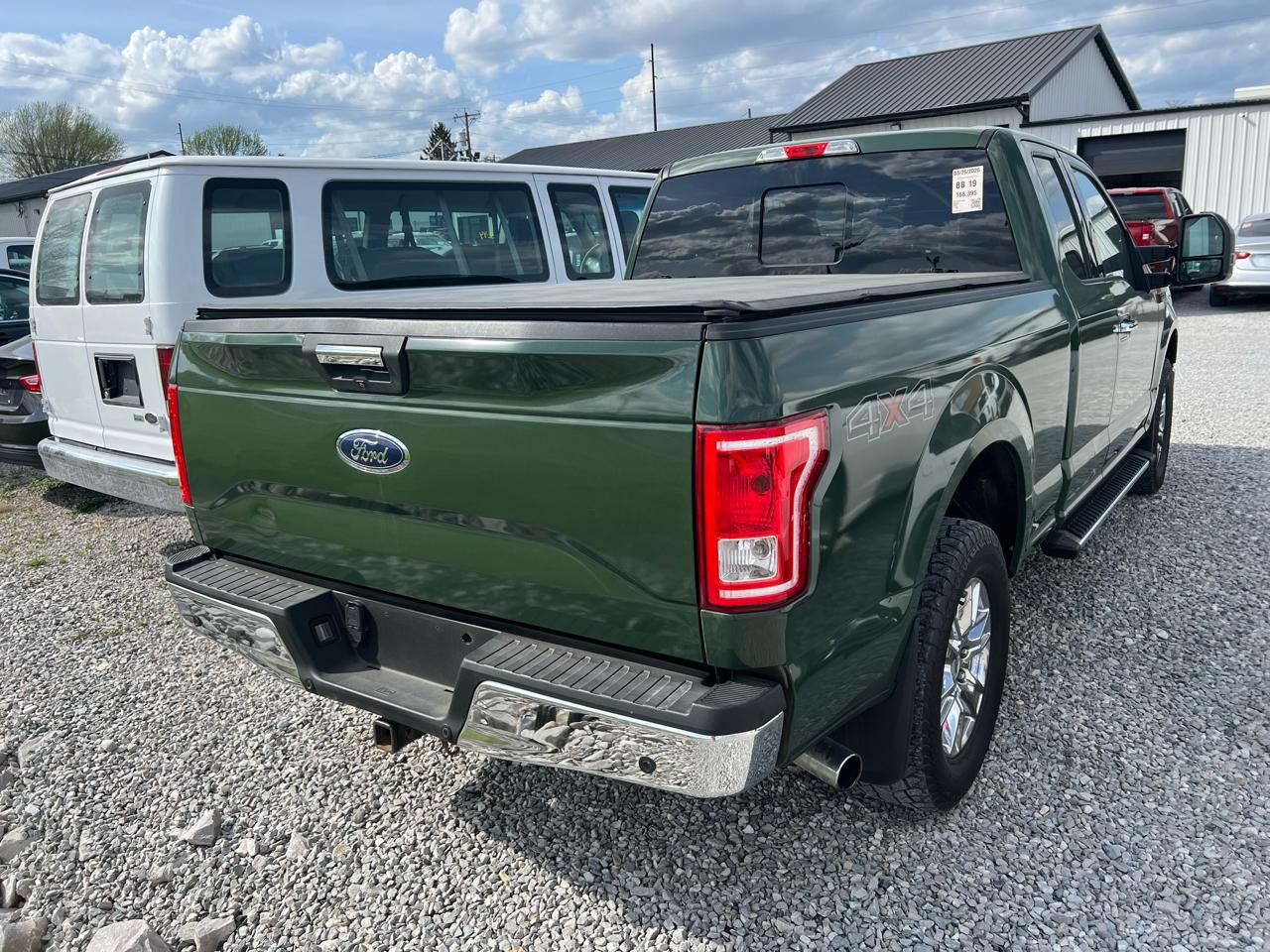 Ford F-150 XLT SuperCab 8-ft. Bed 4WD 2015