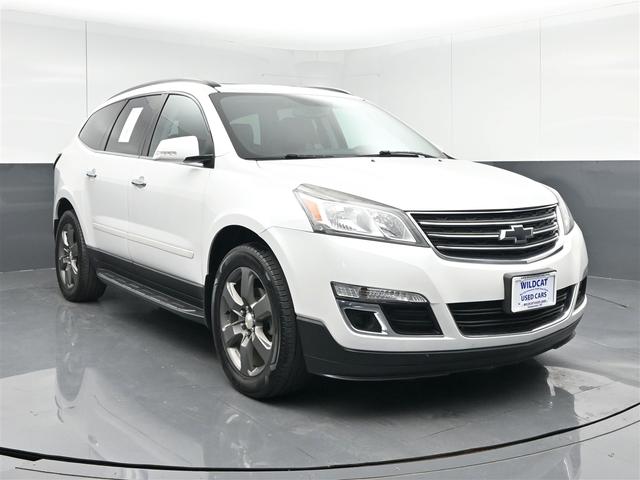 White 2017 Chevrolet Traverse 2LT FWD SUV / Crossover Front-Wheel Drive Automatic