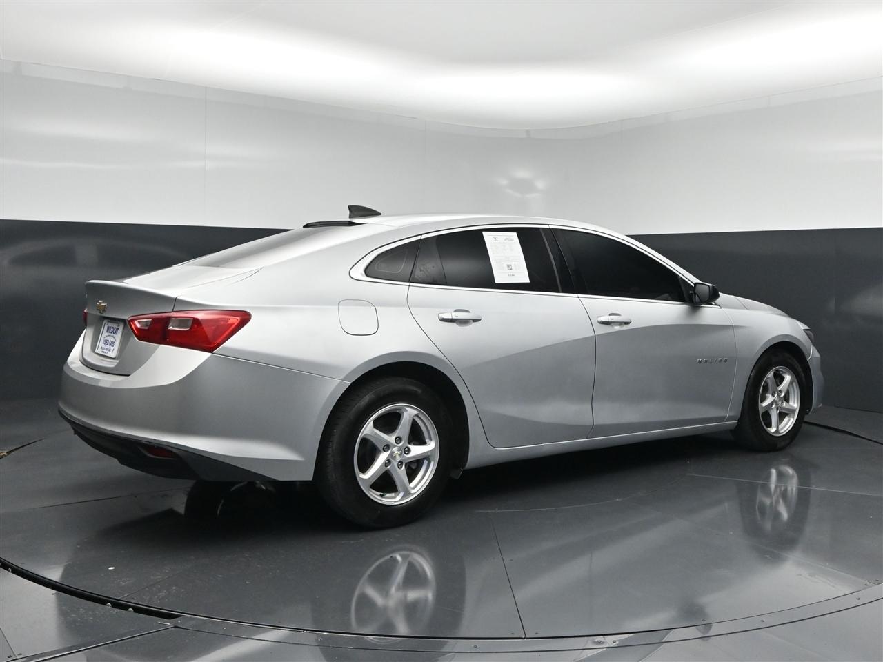 Chevrolet Malibu LS 2018