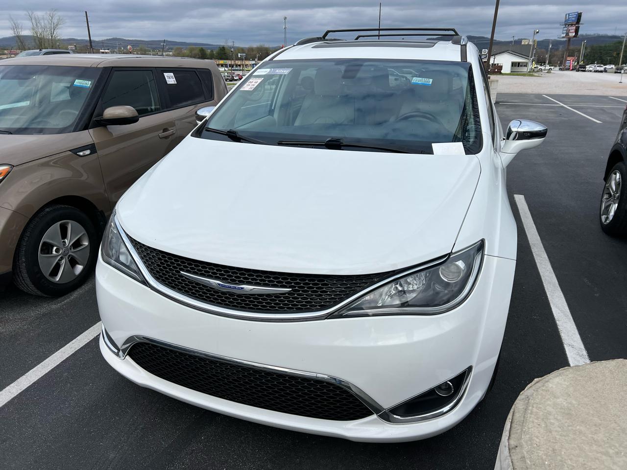 Chrysler Pacifica Limited 2020