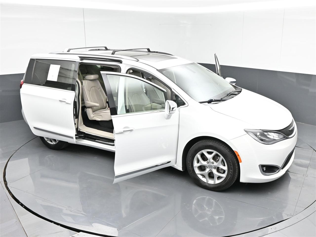 Chrysler Pacifica Limited 2020