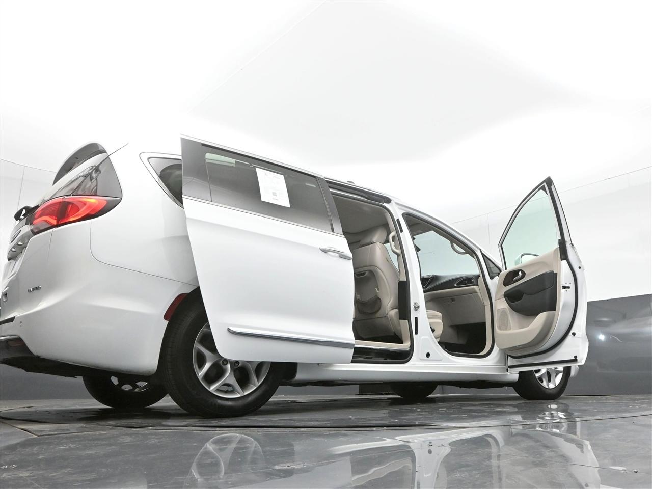 Chrysler Pacifica Limited 2020