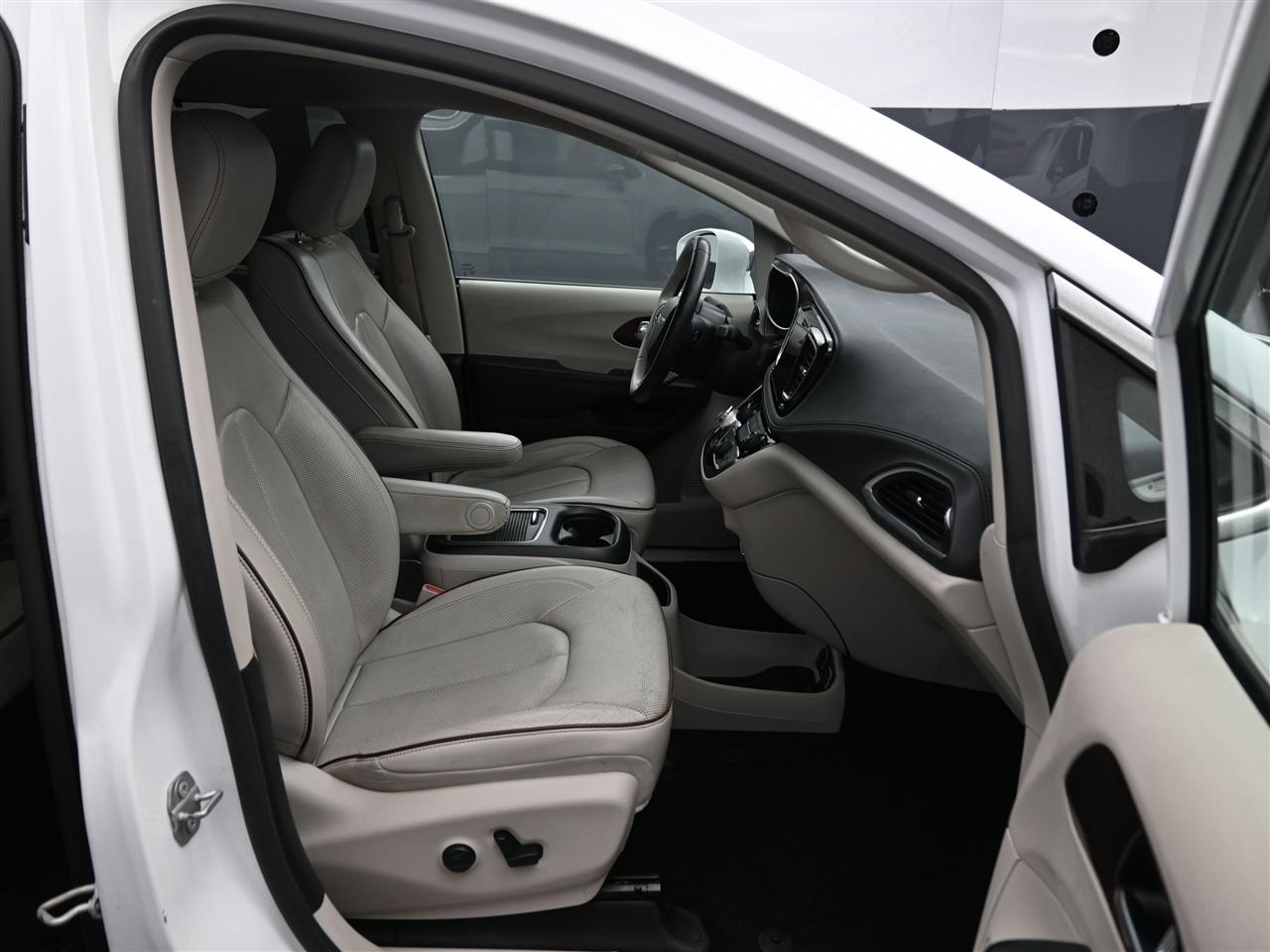 Chrysler Pacifica Limited 2020