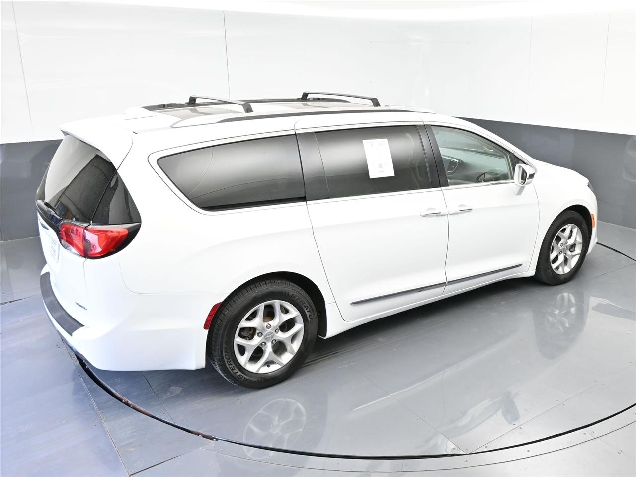 Chrysler Pacifica Limited 2020