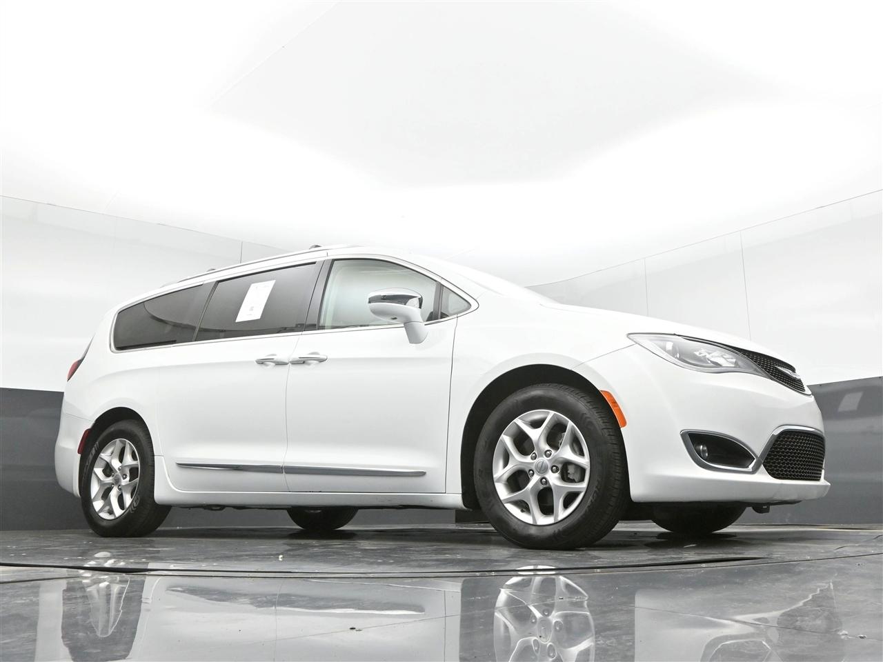 Chrysler Pacifica Limited 2020