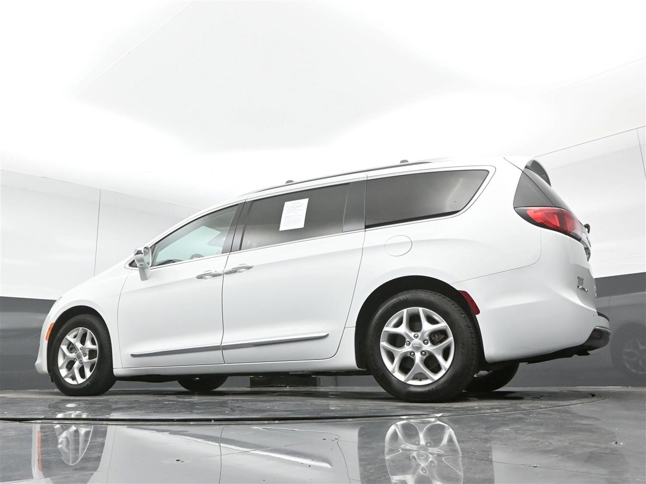 Chrysler Pacifica Limited 2020