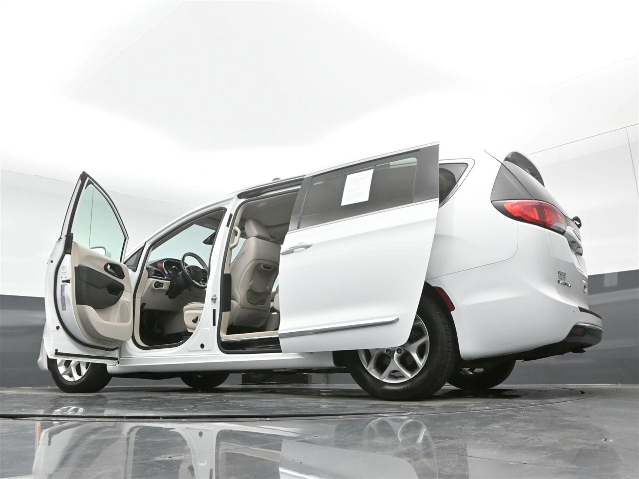 Chrysler Pacifica Limited 2020