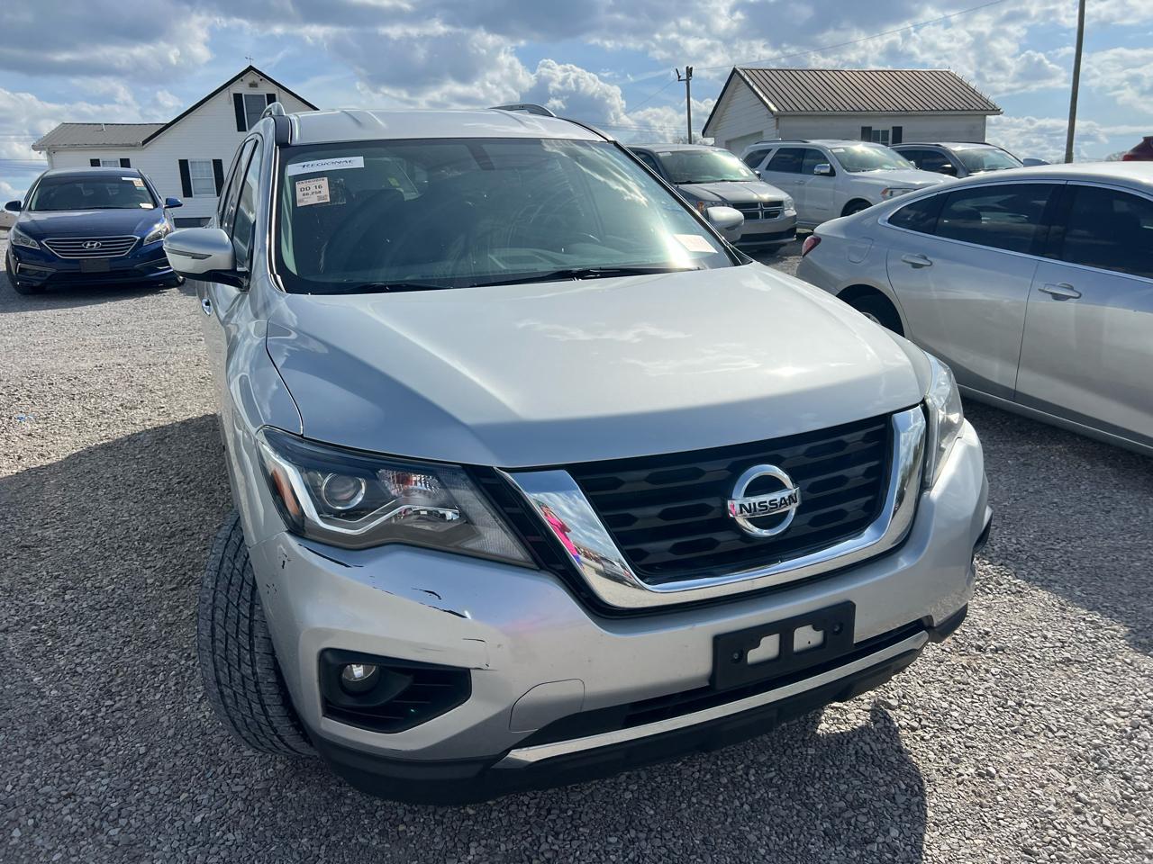 Nissan Pathfinder SV 4WD 2020