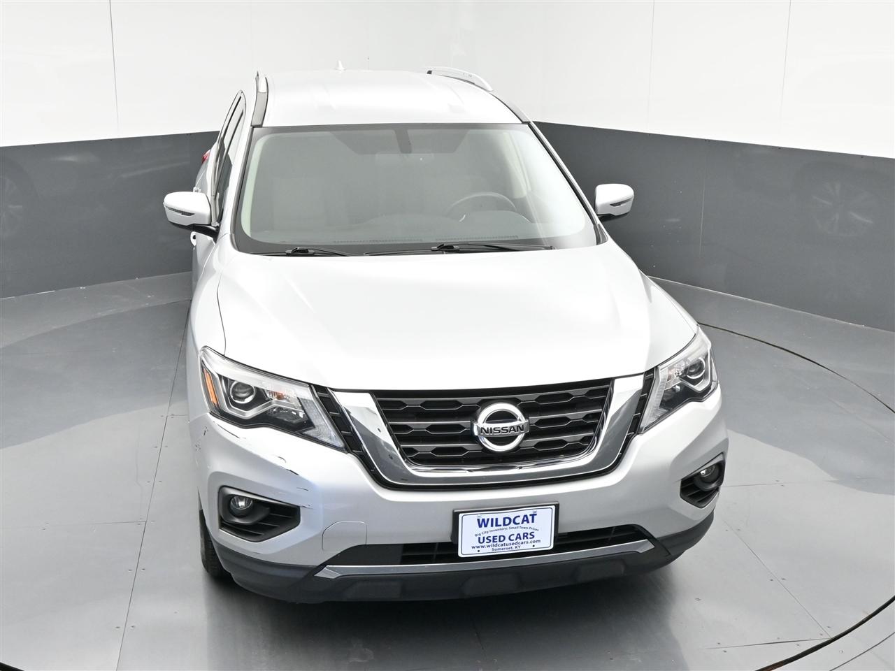 Nissan Pathfinder SV 4WD 2020