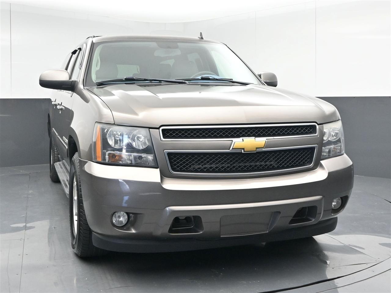 Chevrolet Suburban LT 1500 2WD 2013