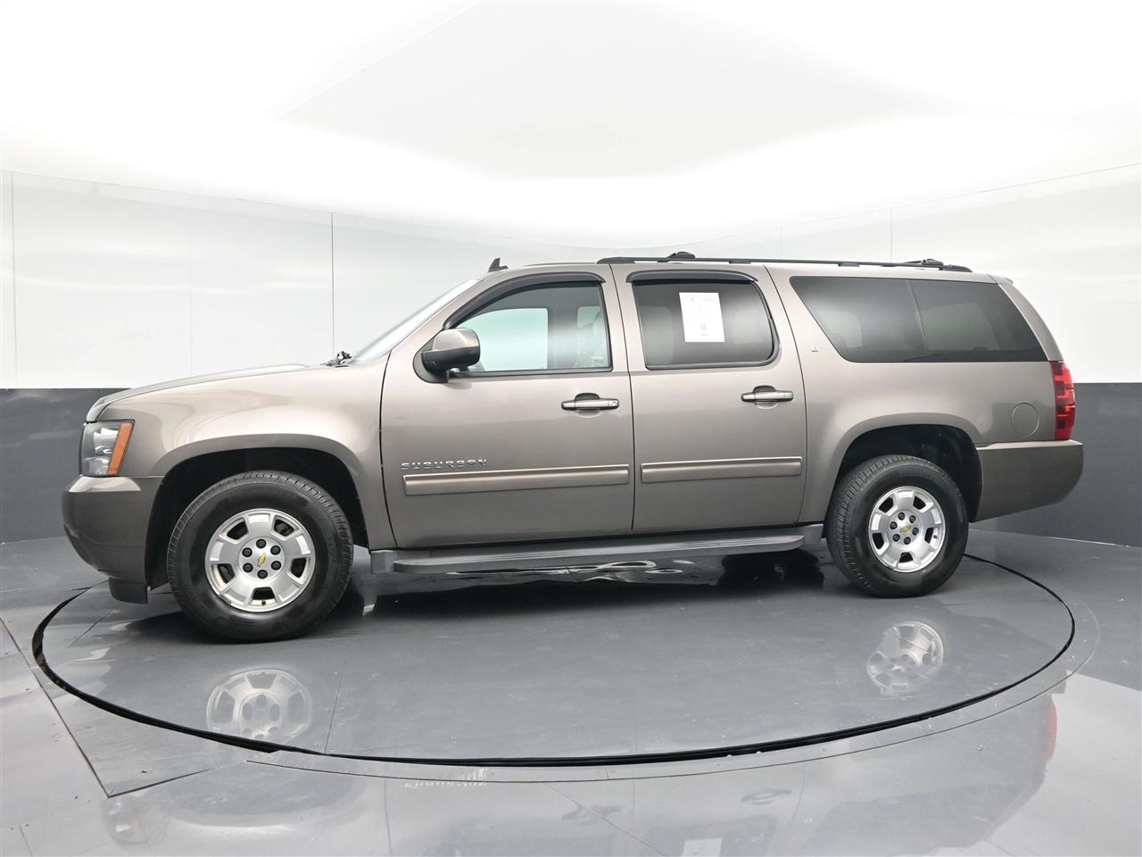 Chevrolet Suburban LT 1500 2WD 2013