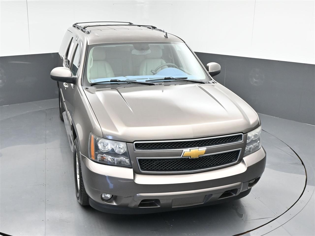 Chevrolet Suburban LT 1500 2WD 2013