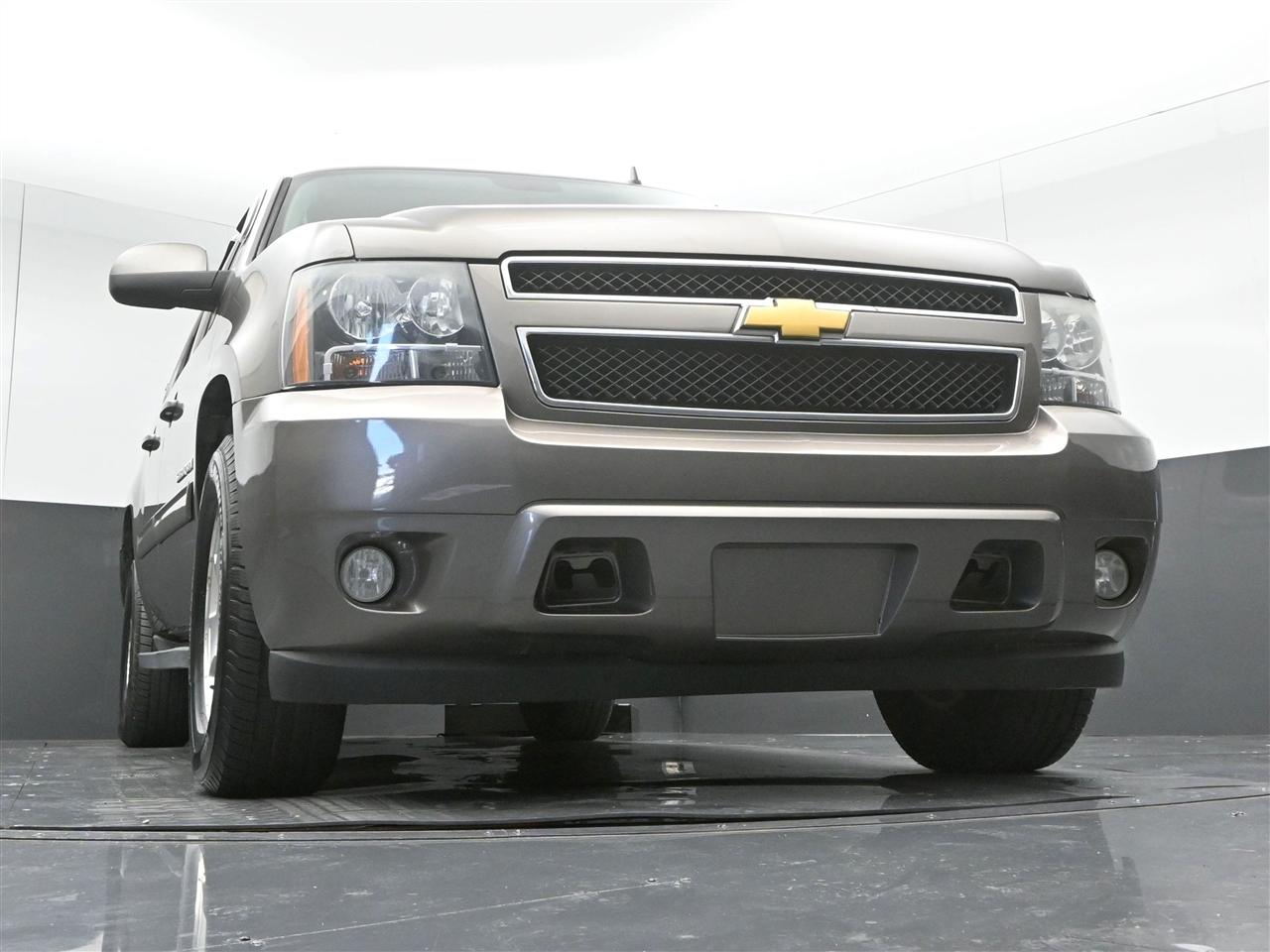 Chevrolet Suburban LT 1500 2WD 2013