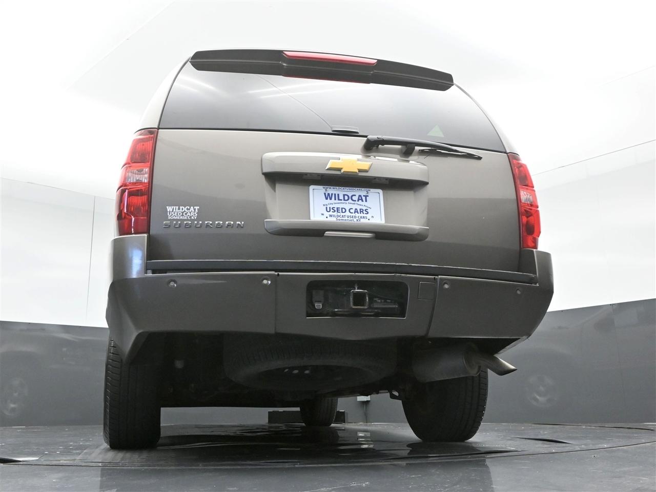Chevrolet Suburban LT 1500 2WD 2013
