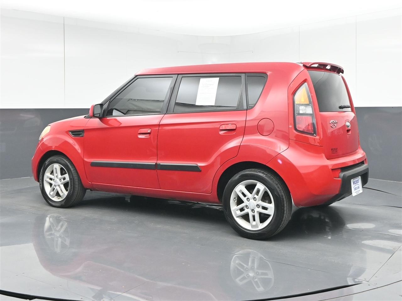 Kia Soul + 2010