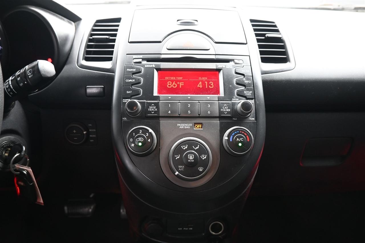 Kia Soul + 2010
