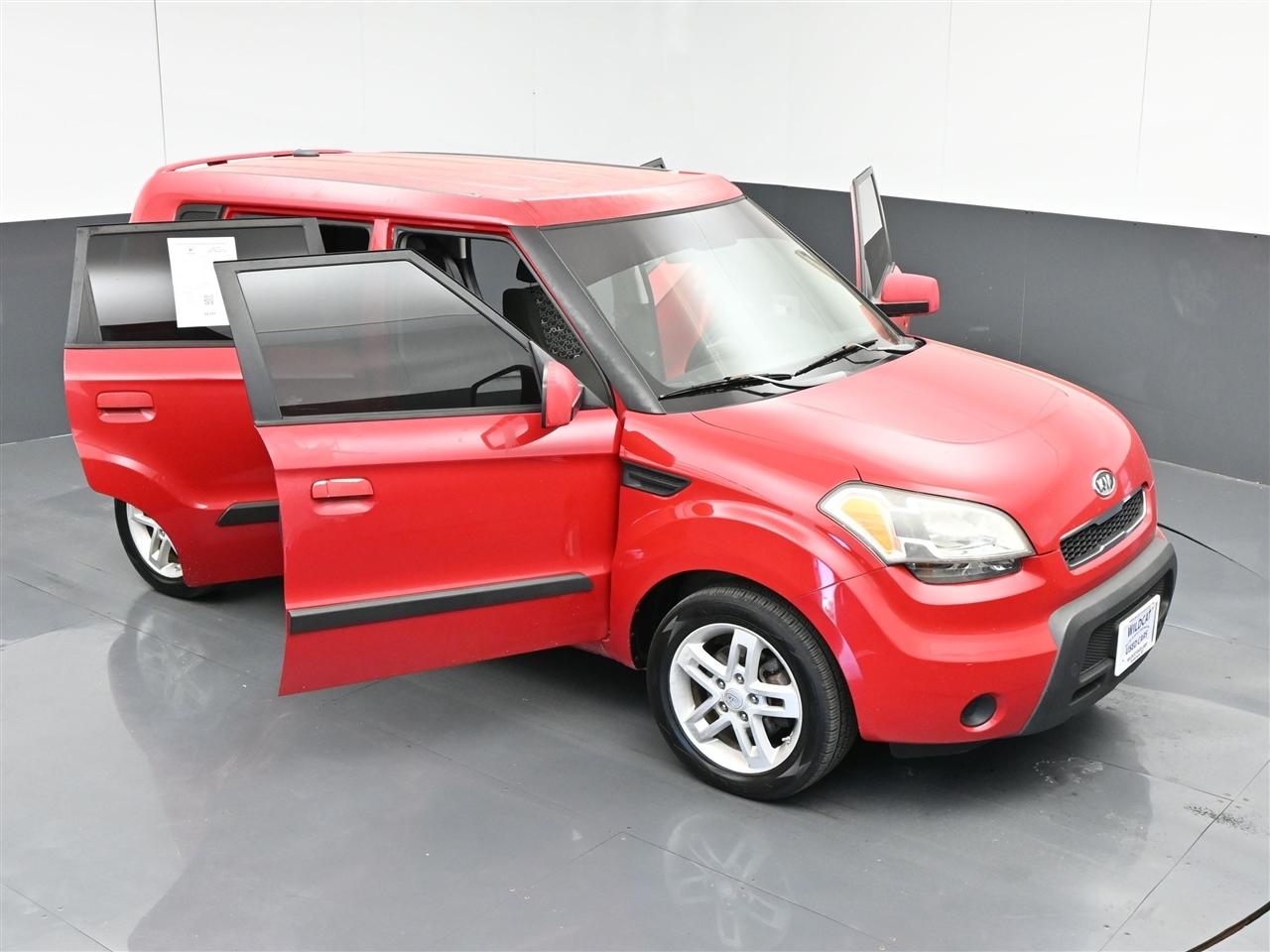 Kia Soul + 2010