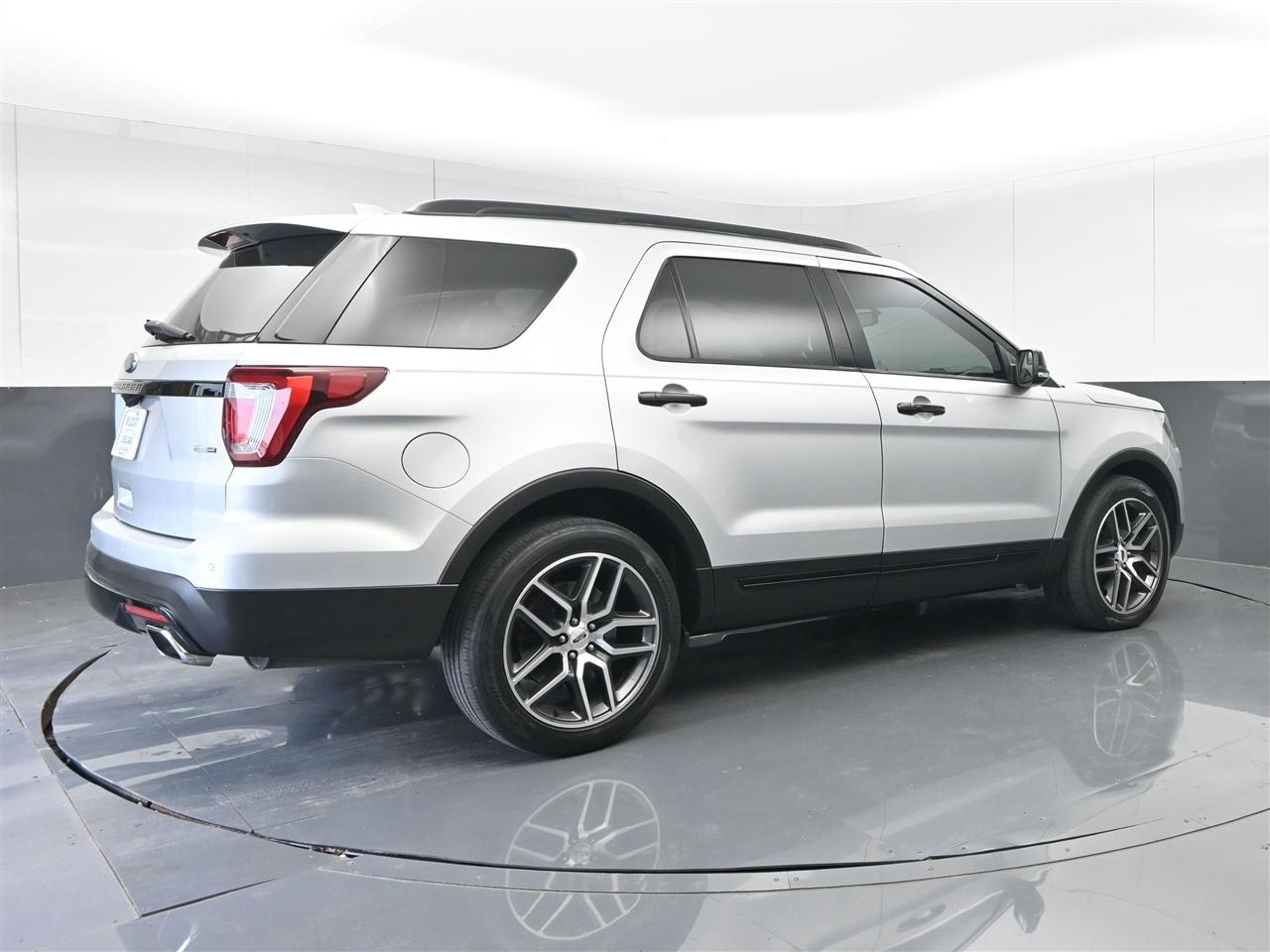 Ford Explorer Sport 4WD 2016