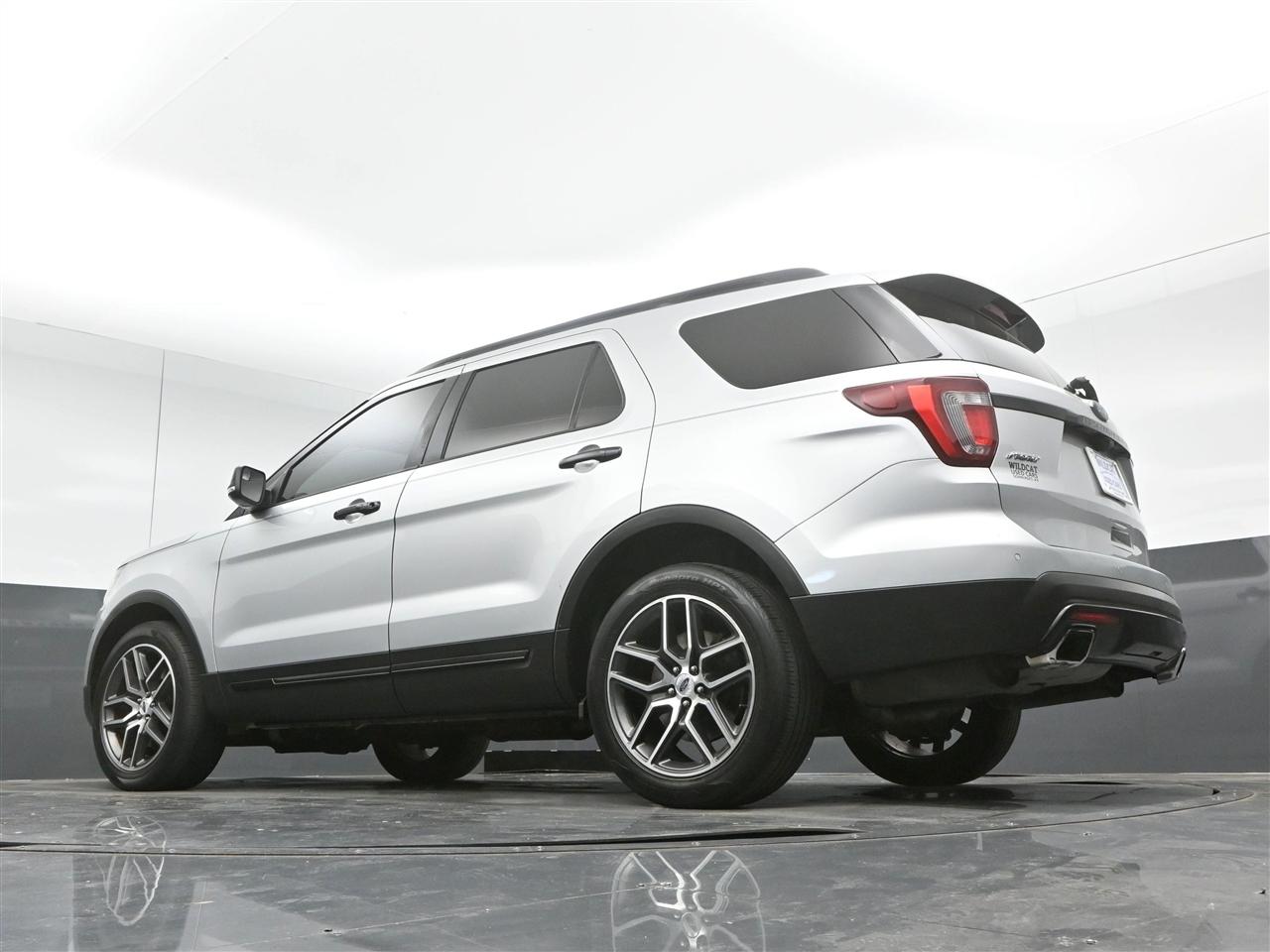 Ford Explorer Sport 4WD 2016