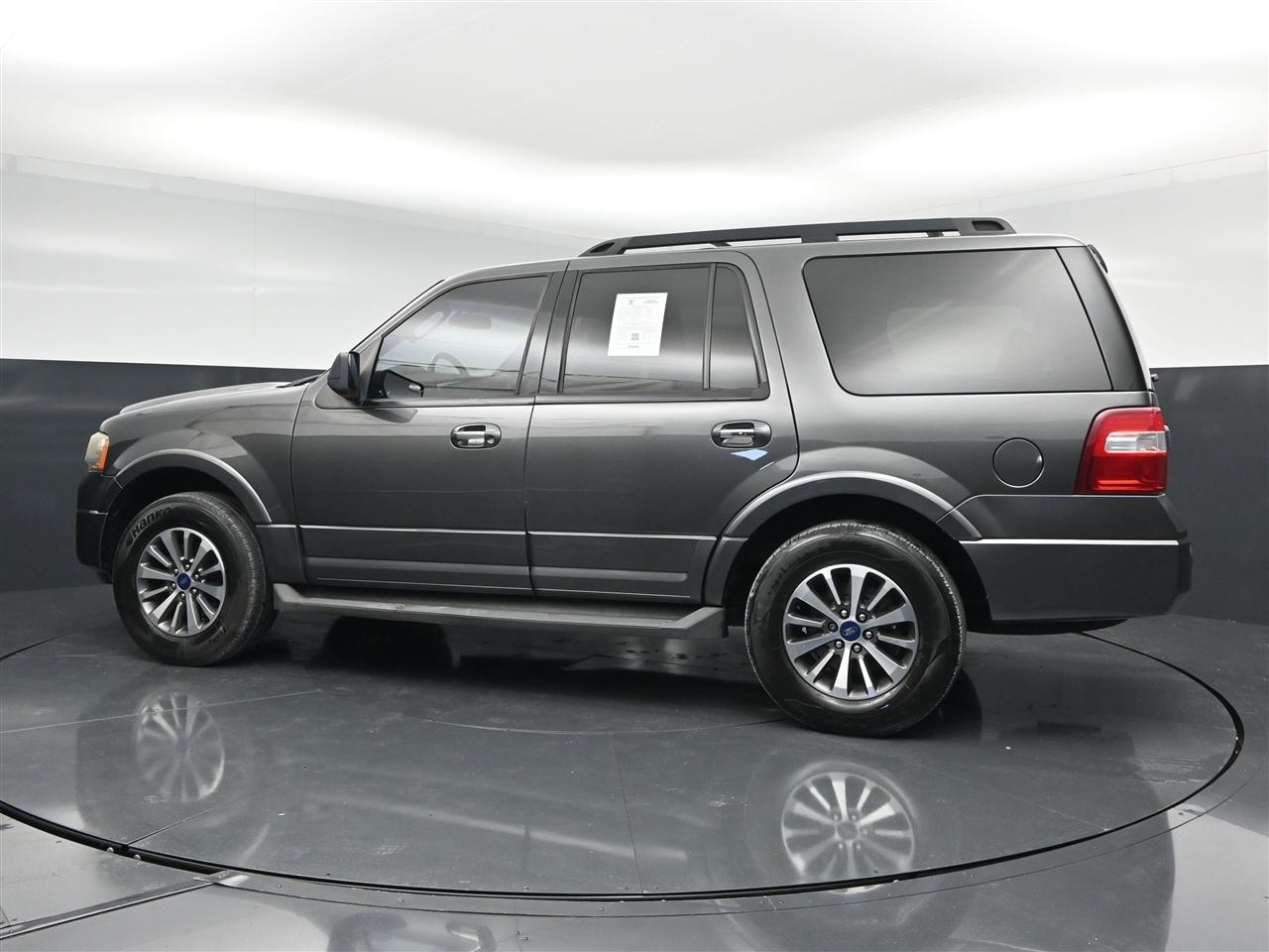 Ford Expedition XLT 2WD 2016