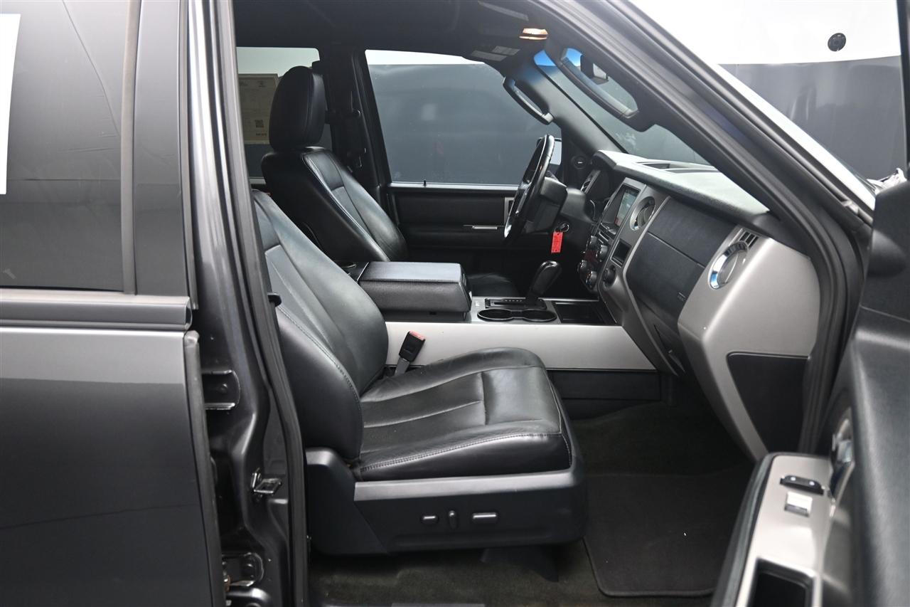 Ford Expedition XLT 2WD 2016