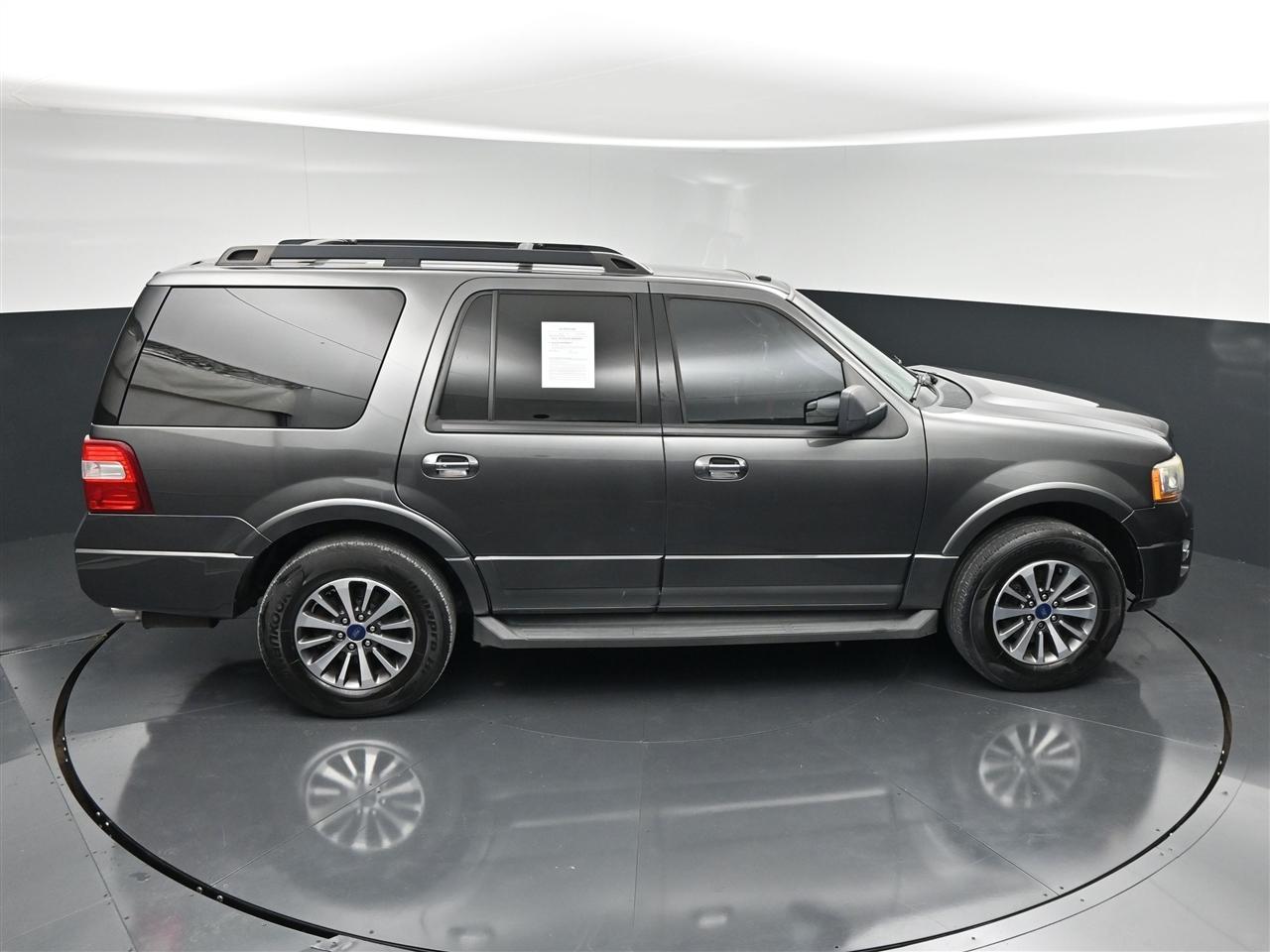Ford Expedition XLT 2WD 2016