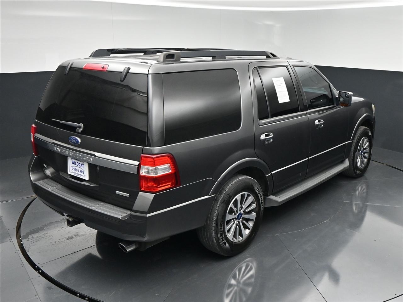 Ford Expedition XLT 2WD 2016