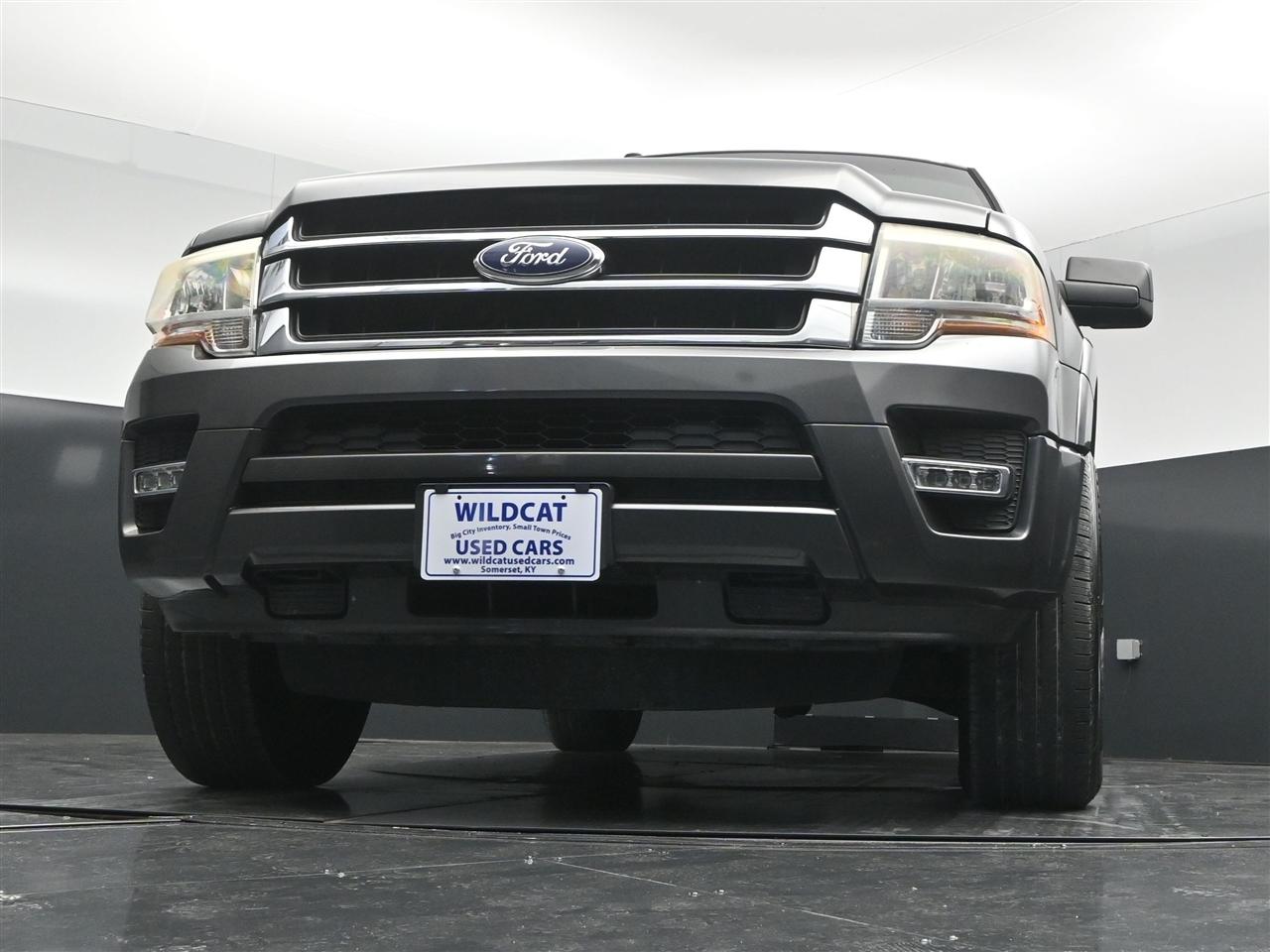 Ford Expedition XLT 2WD 2016