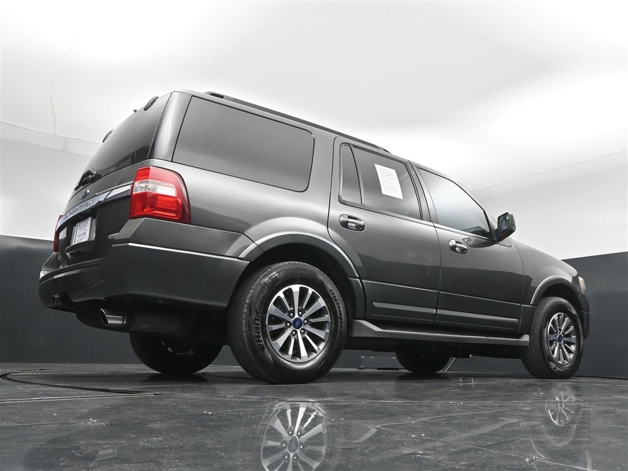Ford Expedition XLT 2WD 2016