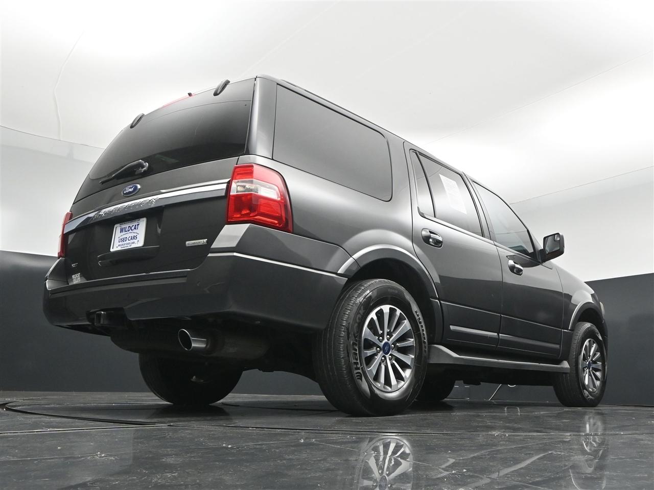 Ford Expedition XLT 2WD 2016