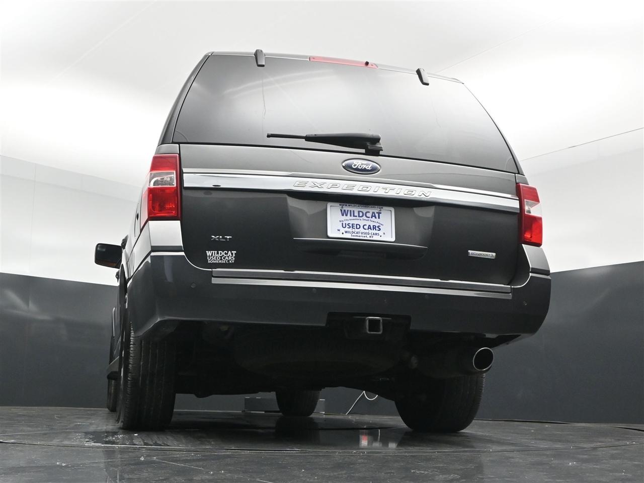 Ford Expedition XLT 2WD 2016