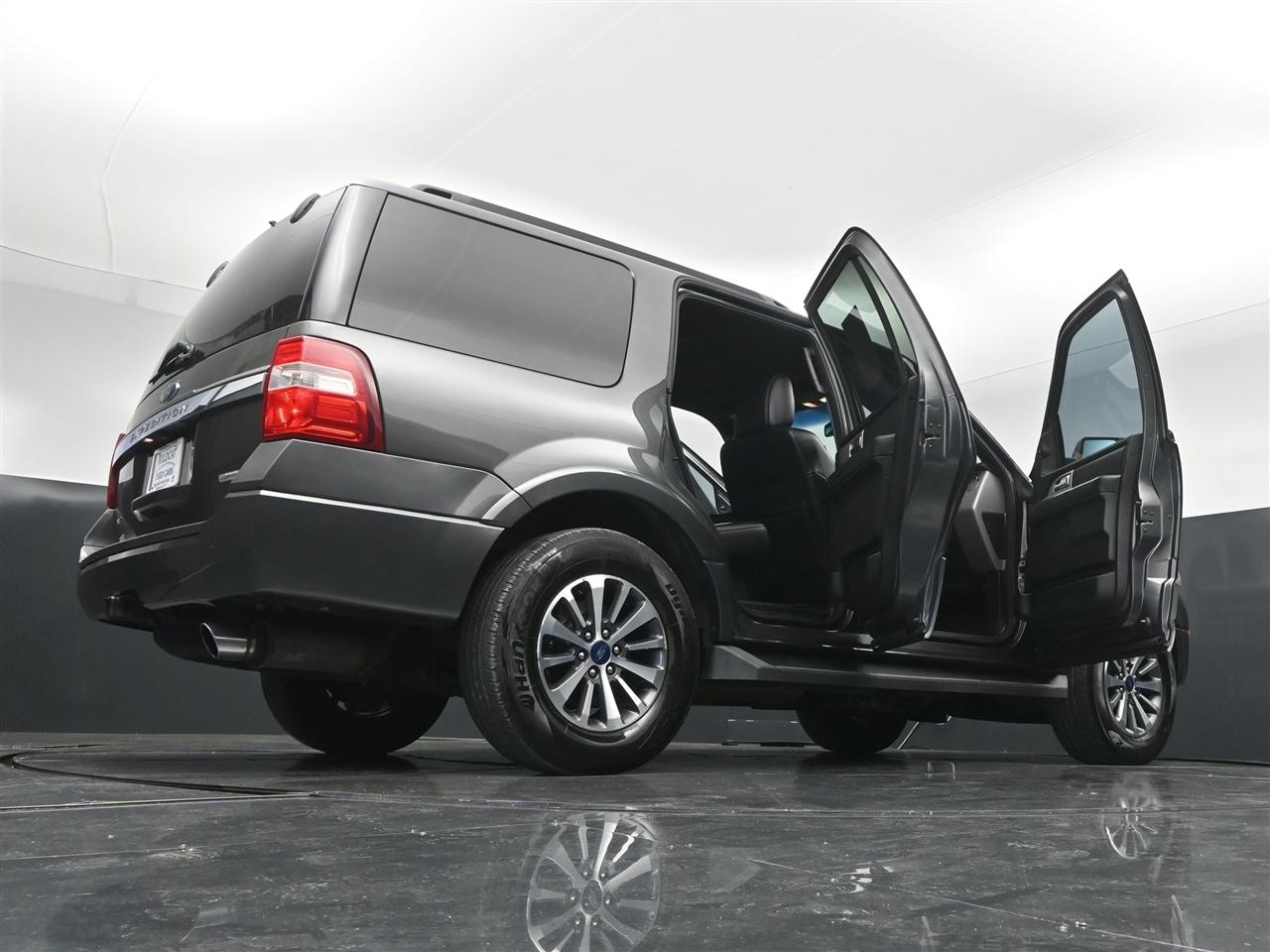 Ford Expedition XLT 2WD 2016