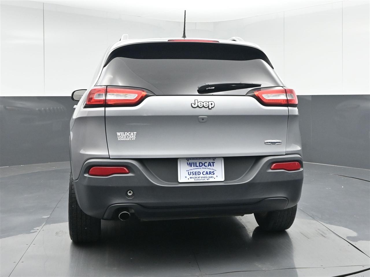 Jeep Cherokee Latitude FWD 2017