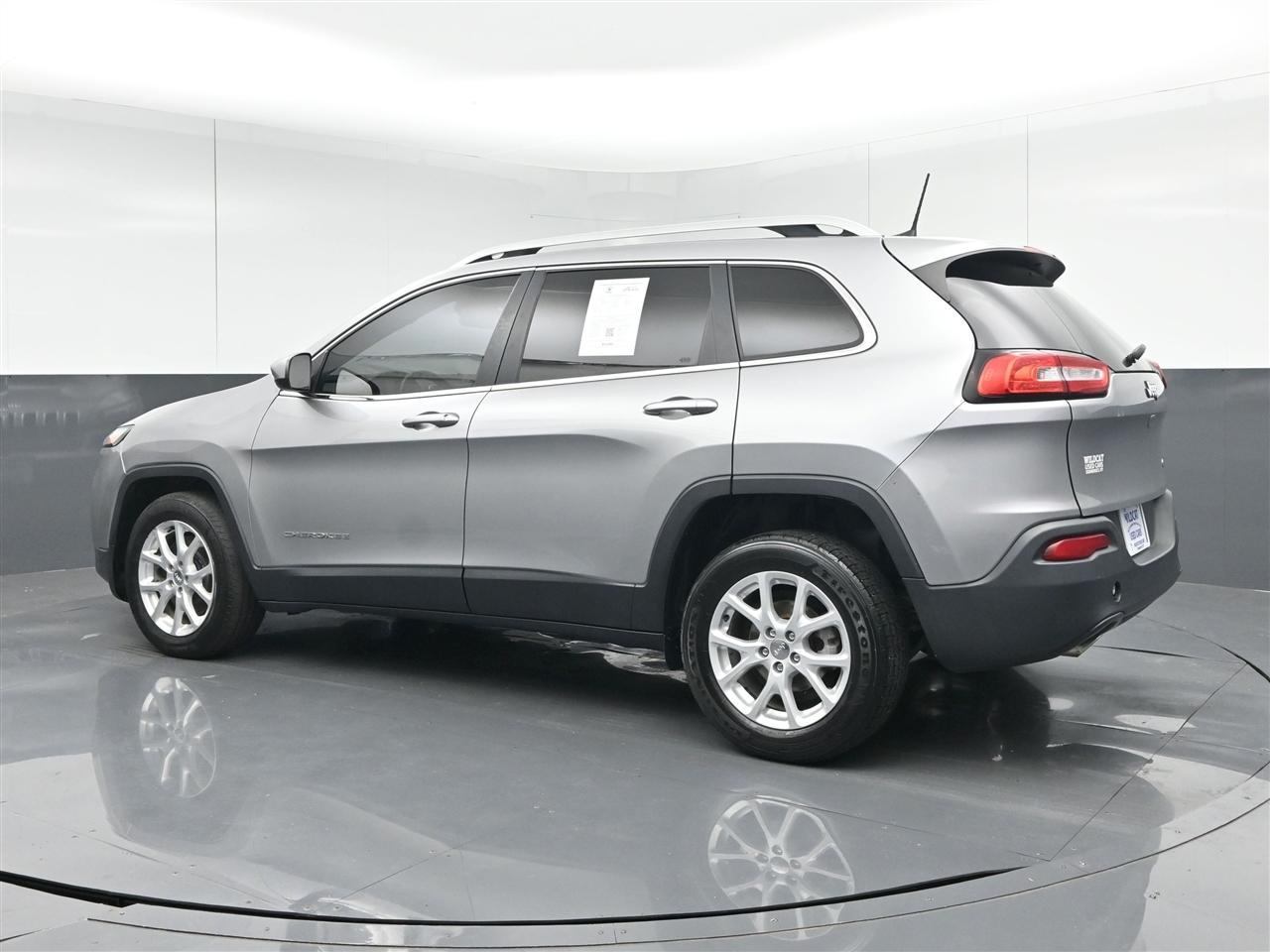 Jeep Cherokee Latitude FWD 2017