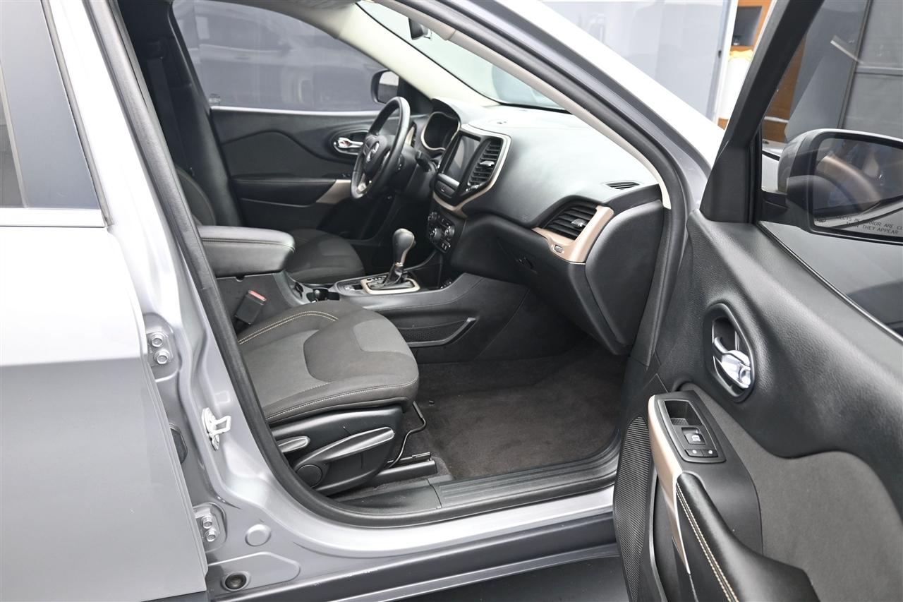 Jeep Cherokee Latitude FWD 2017