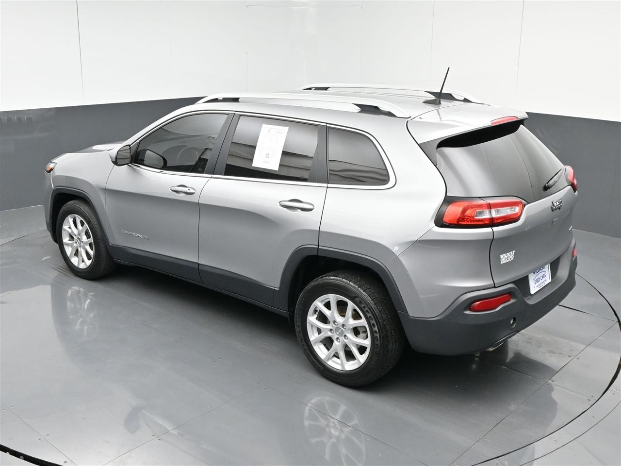 Jeep Cherokee Latitude FWD 2017