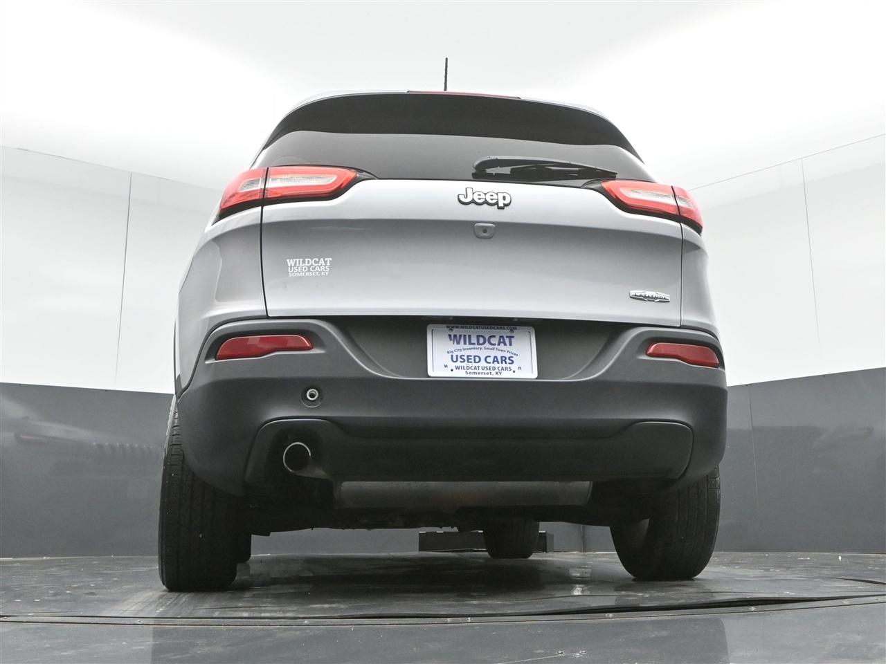 Jeep Cherokee Latitude FWD 2017
