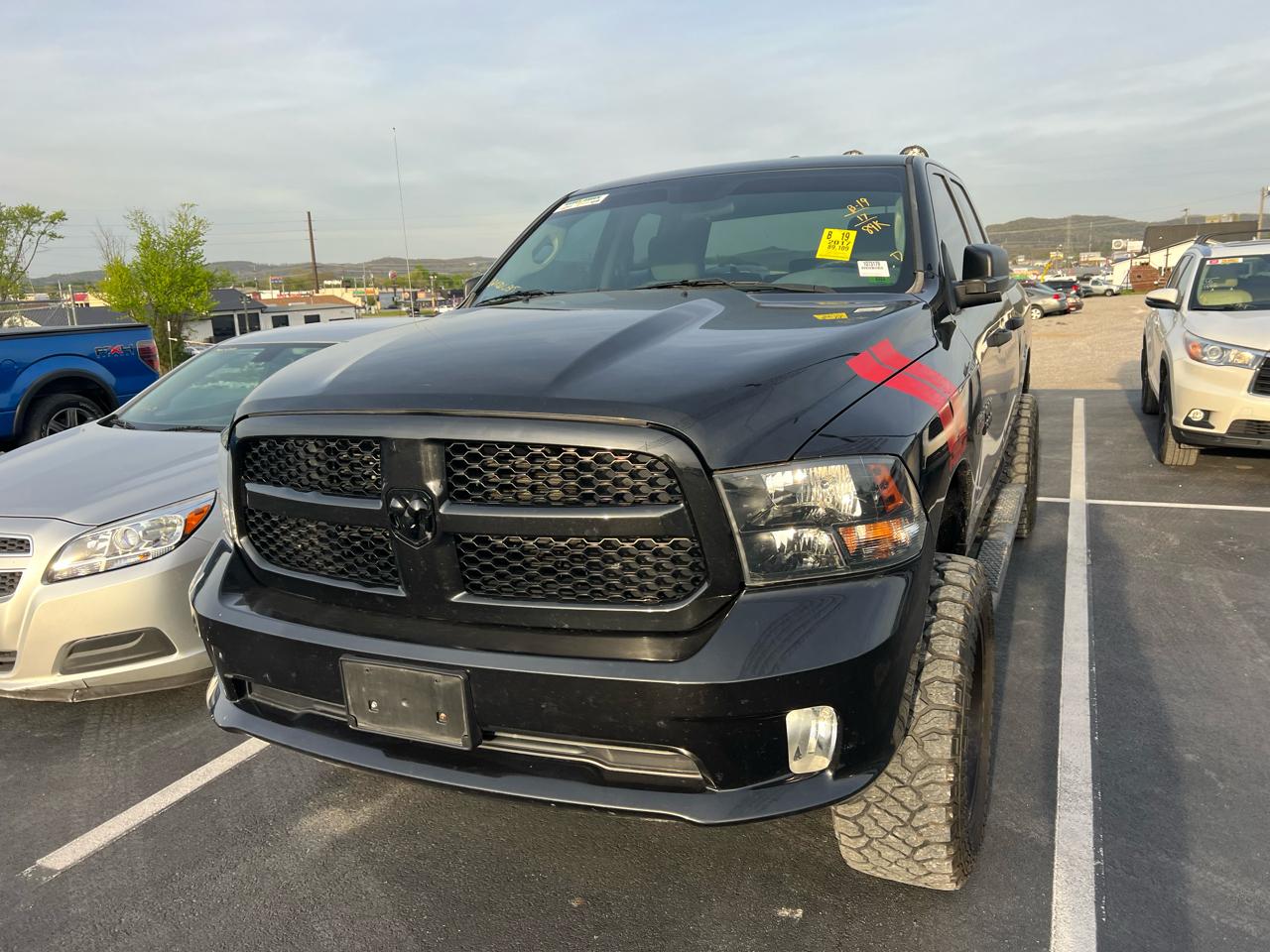 RAM 1500 Tradesman Quad Cab 4WD 2017