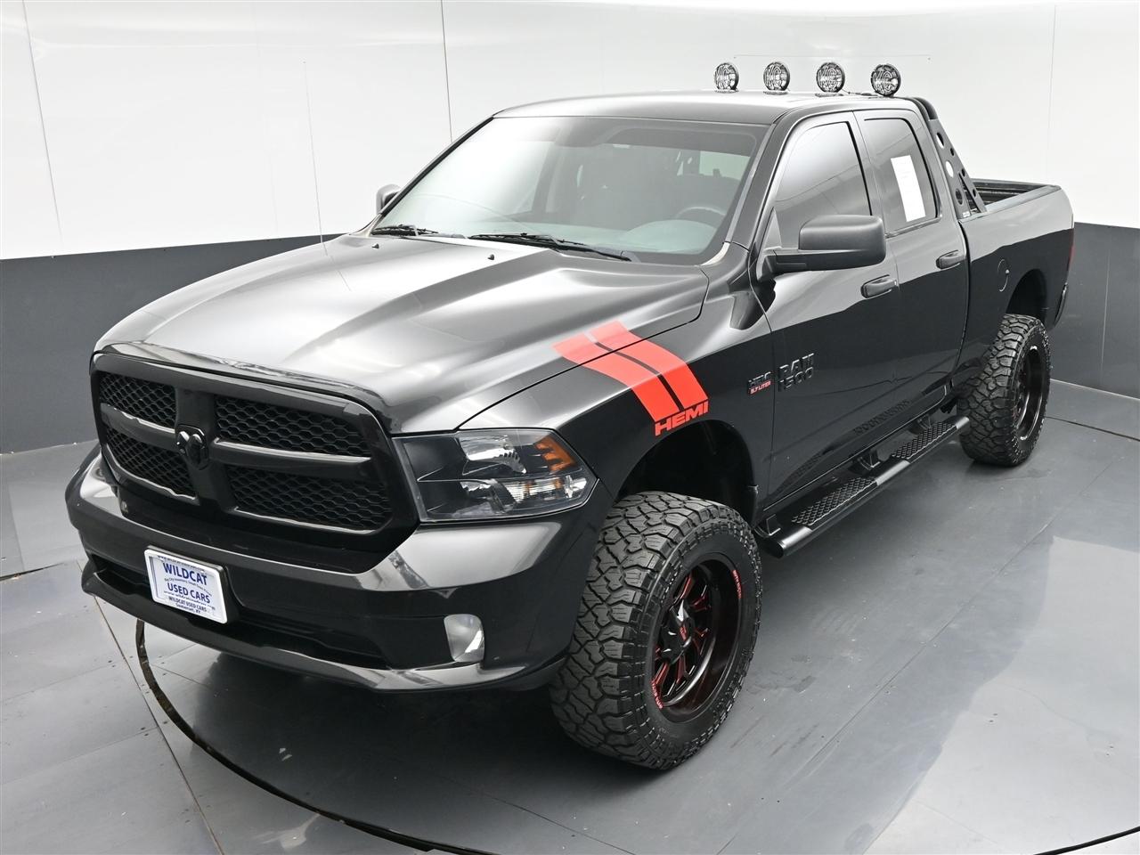 RAM 1500 Tradesman Quad Cab 4WD 2017