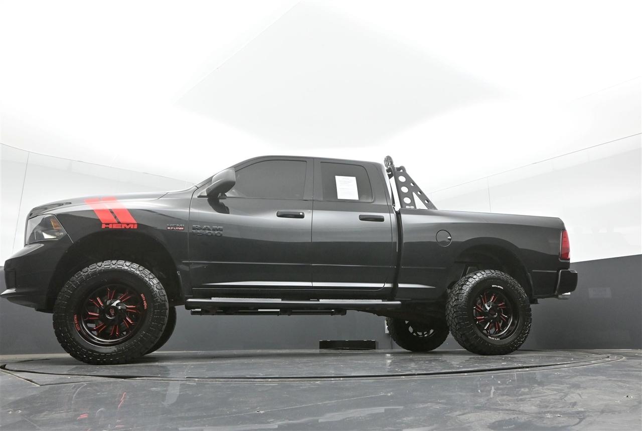 RAM 1500 Tradesman Quad Cab 4WD 2017