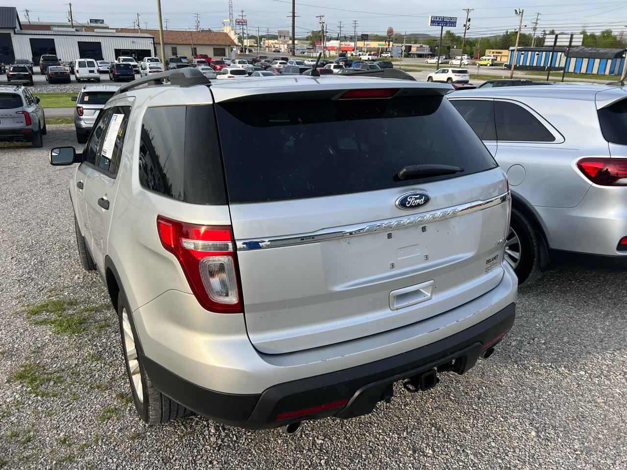 Ford Explorer Base 4WD 2015