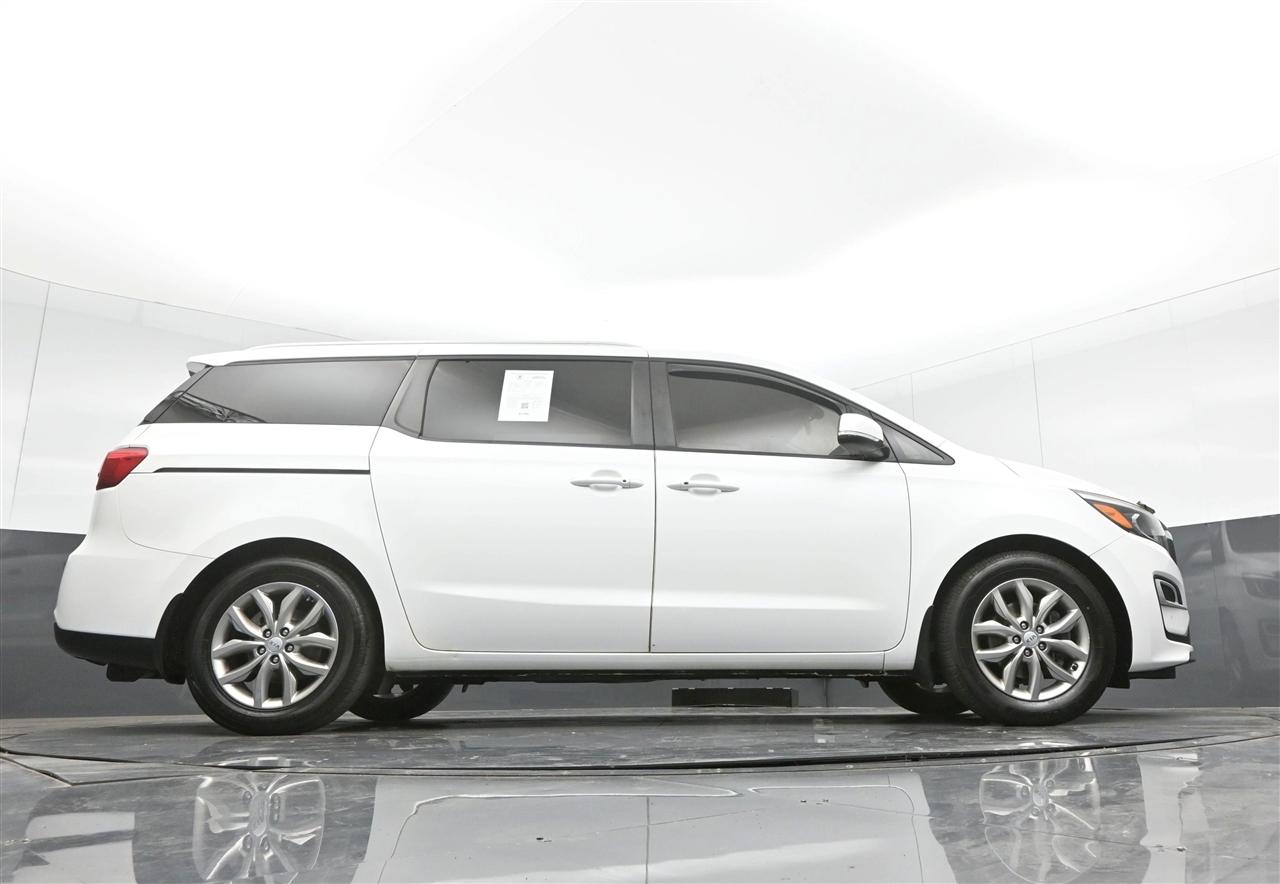 Kia Sedona LX 2019