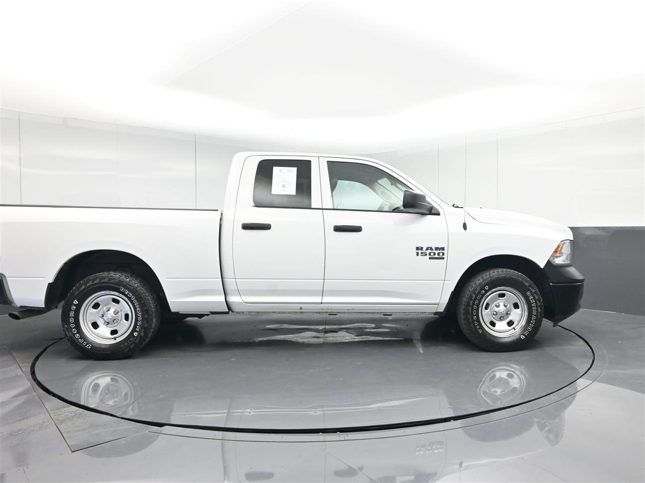 RAM 1500 Classic Tradesman Quad Cab 4WD 2019