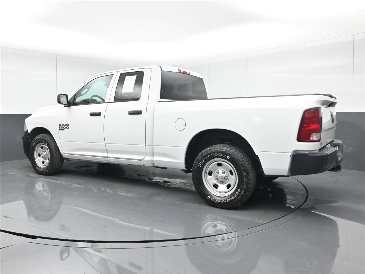 RAM 1500 Classic Tradesman Quad Cab 4WD 2019