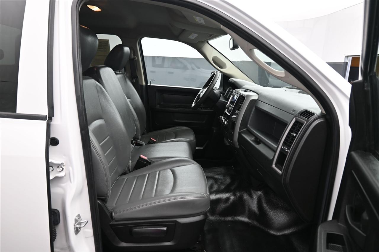 RAM 1500 Classic Tradesman Quad Cab 4WD 2019