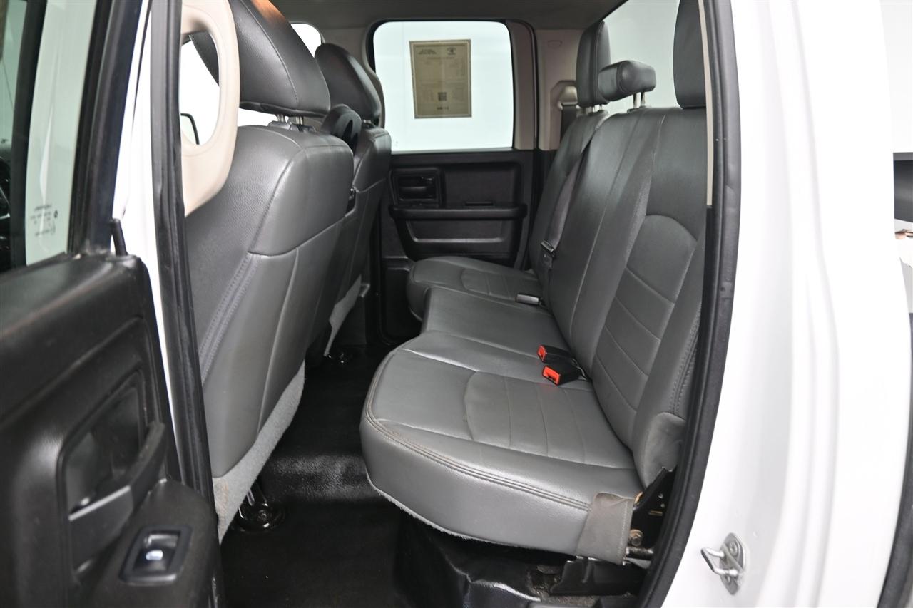 RAM 1500 Classic Tradesman Quad Cab 4WD 2019